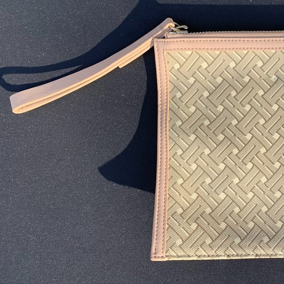 Cole Hann Clutch, New without Tags - Picture 6 of 6